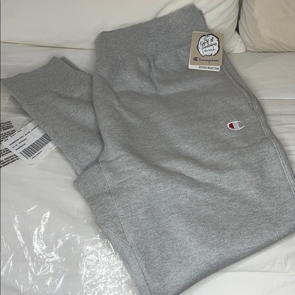 Champion Reverse Weave Jogger Pant - Picture 2 of 7